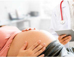 Вакцинація проти COVID-19 під час вагітності не впливає на ризик передчасних пологів